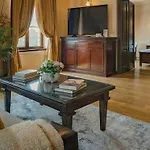 Apartment Elegant Retreat In Sinaia Mocioni Square