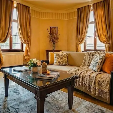 Elegant Retreat In Sinaia Mocioni Square Lägenhet Timişoara